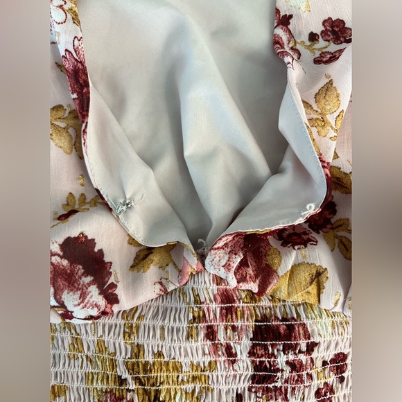 Express Floral Print Puff Sleeve Top and Cropped Bodycon Set - Picture 4 of 16